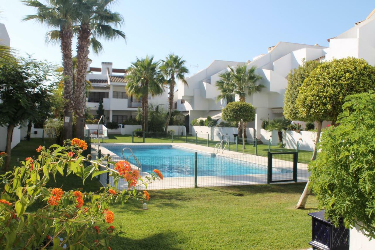 Apartamento En Urbanizacion Hacienda Golf Islantilla Исла-Кристина Экстерьер фото